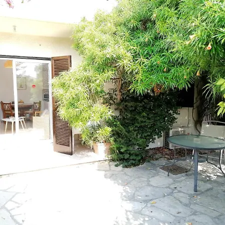 Helena's - Margarita Gardens Appartamento